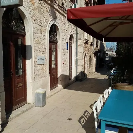 Studio Noemi****center * Pula